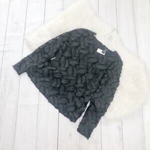 Ann Taylor Factory 3D Leaf Black Peplum Top Size 6‎